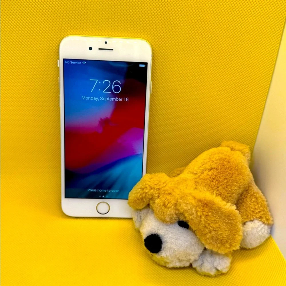 Apple  iPhone 6 Silver 128 GB AT&T (read)